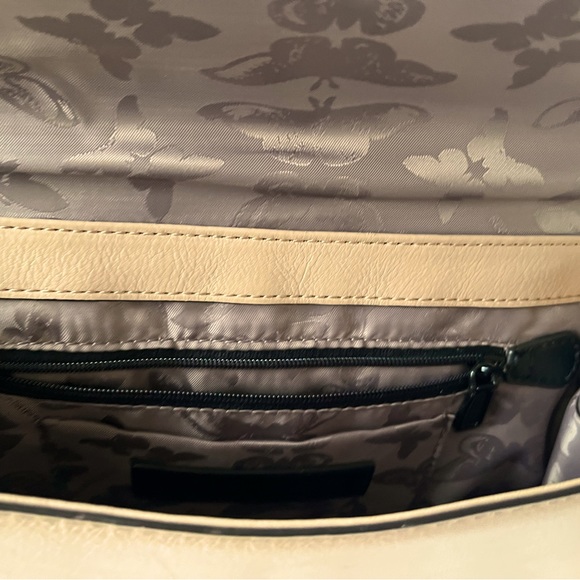 Rebecca Minkoff Taupe Leather with Black trim shoulder bag. - Picture 5 of 10